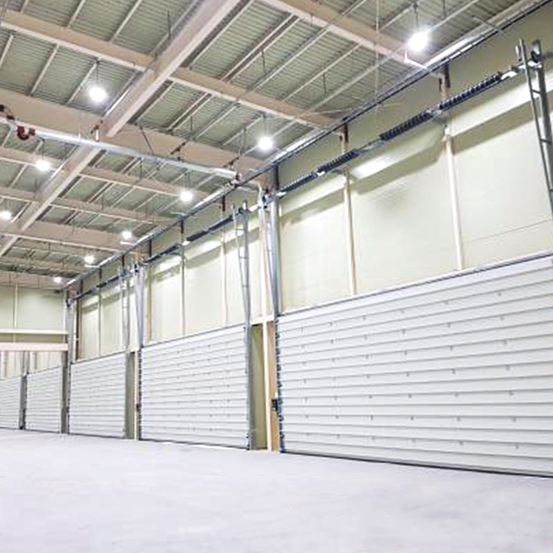 SD02 Industriële sectionaaldeur met grote overspanning